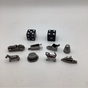 Monopoly 2016 Silverline Edition 8 Tokens And Pair Of Black Dice